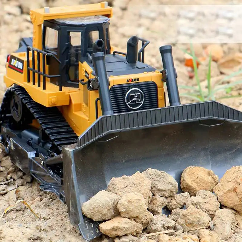 Nine-channel Remote Control Tractor Crawler Bulldozer 1:24 Simulation Boy Children Remote Control Engineering Car Model Toy